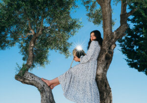 Eaves_Wilder_Pressefoto_2_Credit_Dora_Paphides (1)